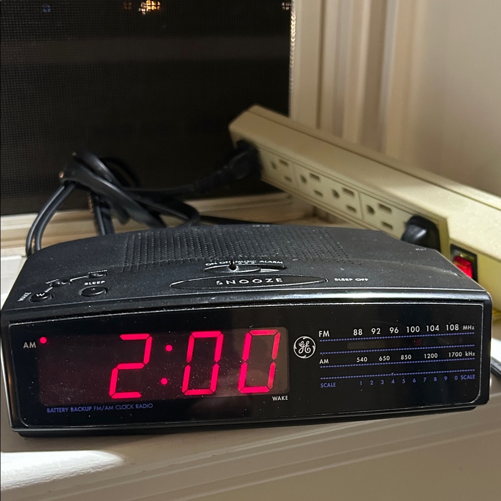 GE Black Digital AM/FM Alarm Clock Radio with Snooze